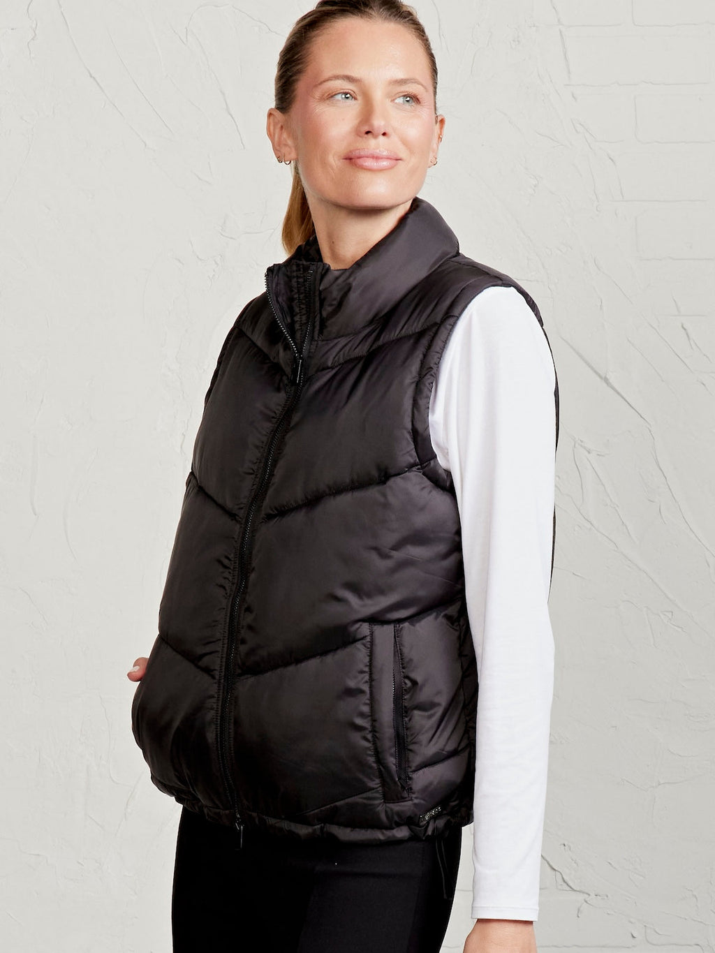Chic Power Puffer Vest for Women in Recycled Nylon | Stylish Layering Gilet 1