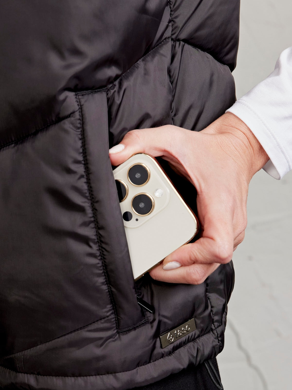 Chic Power Puffer Vest for Women in Recycled Nylon | Stylish Layering Gilet 4